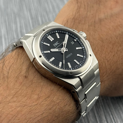 IWC Ingenieur Automatic 40 Ref. IW323902 | Full-Set 2014 | Black Dial | Top | VIP