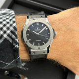 Hublot Classic Fusion Ref. 542NX1171LR | Full-Set 09/2021 | Titan | 42mm | Black Dial | Automatic | Top