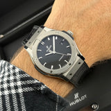 Hublot Classic Fusion Ref. 542NX1171LR | Full-Set 09/2021 | Titan | 42mm | Black Dial | Automatic | Top