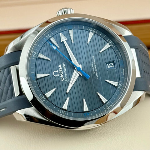 Omega Seamaster Aqua Terra 150M Ref. 22012412103002 | Full-Set 03/2025 | Unworn | Ungetragen | Omega Garantie 03/2030 | Kautschuk | 41mm | Blue Dial | VIP