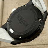 Breitling Endurance Pro 44 Ref. X82310A71B1S1 | Full-Set 2023 | Quartz | Weiß | 44mm | Top