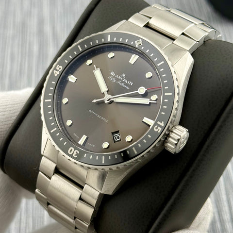 Blancpain Fifty Fathoms Bathyscaphe Ref. 5000-1110-71s | Full-Set 2023 | Automatic | 43mm | Grey Dial | Top | VIP