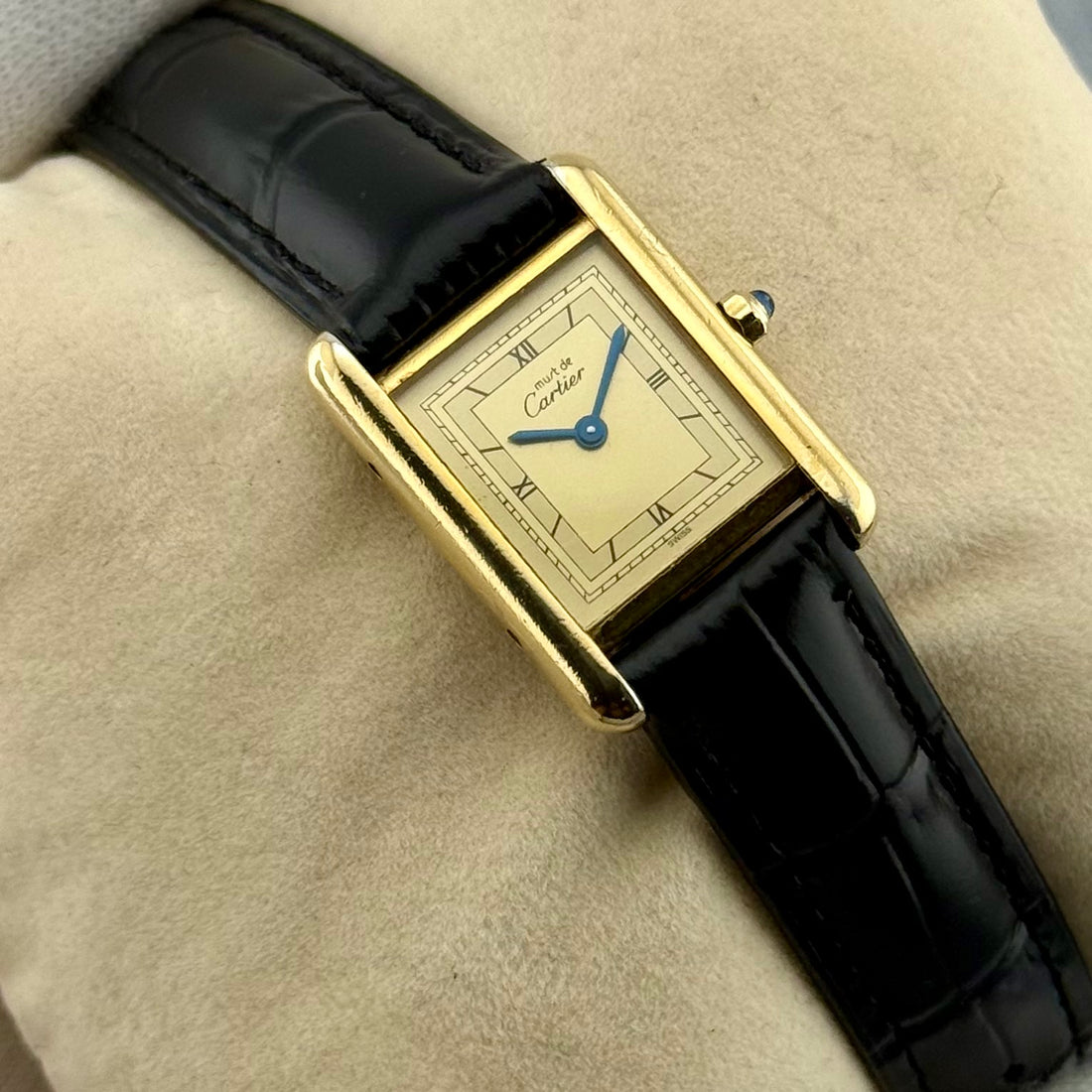 Cartier Tank Quartz Small silber-vergoldet Ref. 3 | 23x30mm | Rare Roman Dial | Art Deco