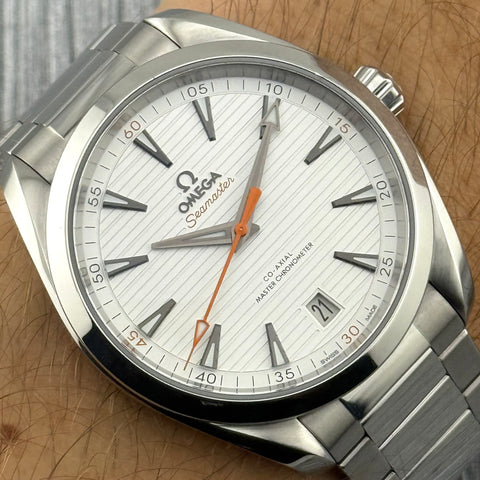Omega Seamaster Aqua Terra Co-Axial Ref. 220.10.41.21.02.001 | Full-Set 08/2023 | Omega Garantie 08/2027 | Silver Dial | 41mm | Top | VIP