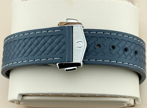 Omega Seamaster Aqua Terra 150M Ref. 22012412103002 | Full-Set 03/2025 | Unworn | Ungetragen | Omega Garantie 03/2030 | Kautschuk | 41mm | Blue Dial | VIP