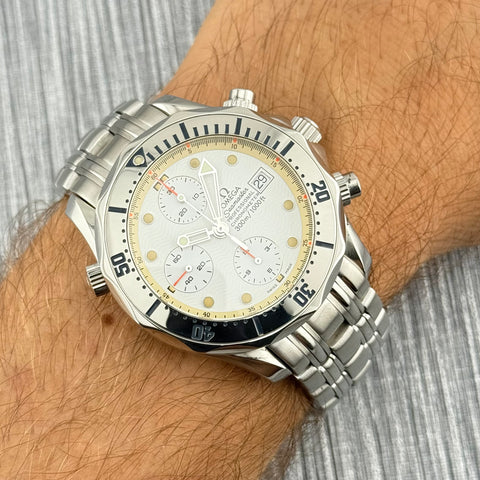 Omega Seamaster Diver Chronograph 300M Ref. 25982000 | Papers 1997 | Serviced 07/2025 | Chronograph | White Wave Dial | 41.5mm | 259820 | Top | VIP