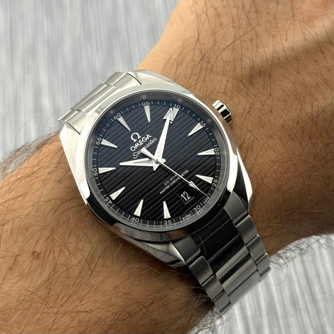 Omega Seamaster Aqua Terra Master Chronometer Ref. 220.10.38.20.01.001 | Full-Set 08/2022 | Omega Garantie 08/2027 | Black Dial | 38mm | Co-Axial | VIP