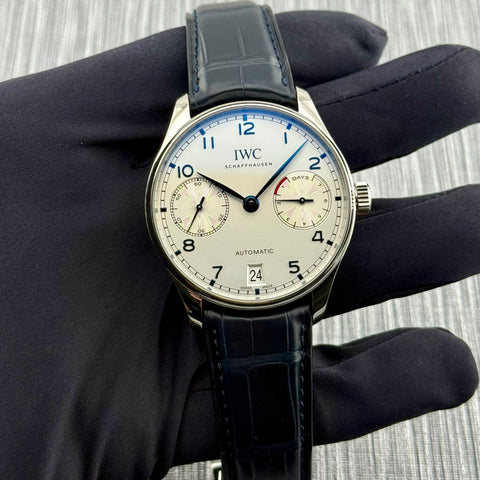 IWC Portugieser Automatic Ref. IW500705 | Full-Set 02/2025 | IWC Garantie bis 02/2033 | Unworn | 42.3mm | 7 Days | Silver Dial | VIP