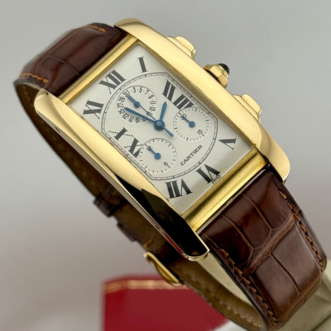 Cartier Tank Américaine 18K Ref. 1730 | Full-Set 1996 | Erstkaufrechnung | 18K Gelbgold | Chronograph | Top Set