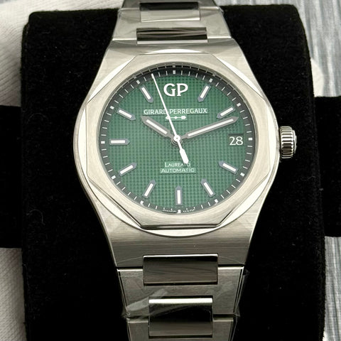 Girard Perregaux Laureato Ref. 81010-11-3153- 1CM | Full-Set 02/2025 | Unworn | 42mm | Automatic | Green Dial | Top | VIP