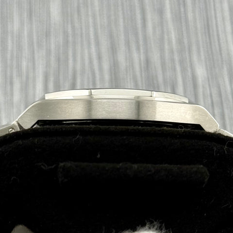 Girard Perregaux Laureato Ref. 81010-11-3153- 1CM | Full-Set 02/2025 | Unworn | 42mm | Automatic | Green Dial | Top | VIP