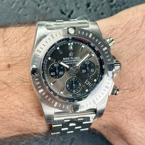 Breitling Chronomat B01 Chronograph Ref. AB0115101F1A1 | Full-Set 2019 | Automatic B01 | 44mm | Grey Dial | Unworn