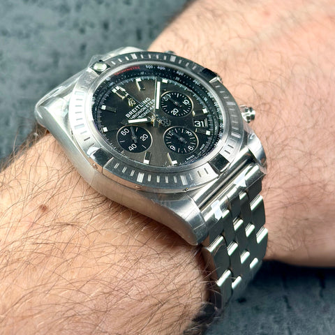 Breitling Chronomat B01 Chronograph Ref. AB0115101F1A1 | Full-Set 2019 | Automatic B01 | 44mm | Grey Dial | Unworn