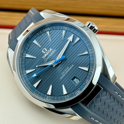 Omega Seamaster Aqua Terra 150M Ref. 22012412103002 | Full-Set 03/2025 | Unworn | Ungetragen | Omega Garantie 03/2030 | Kautschuk | 41mm | Blue Dial | VIP