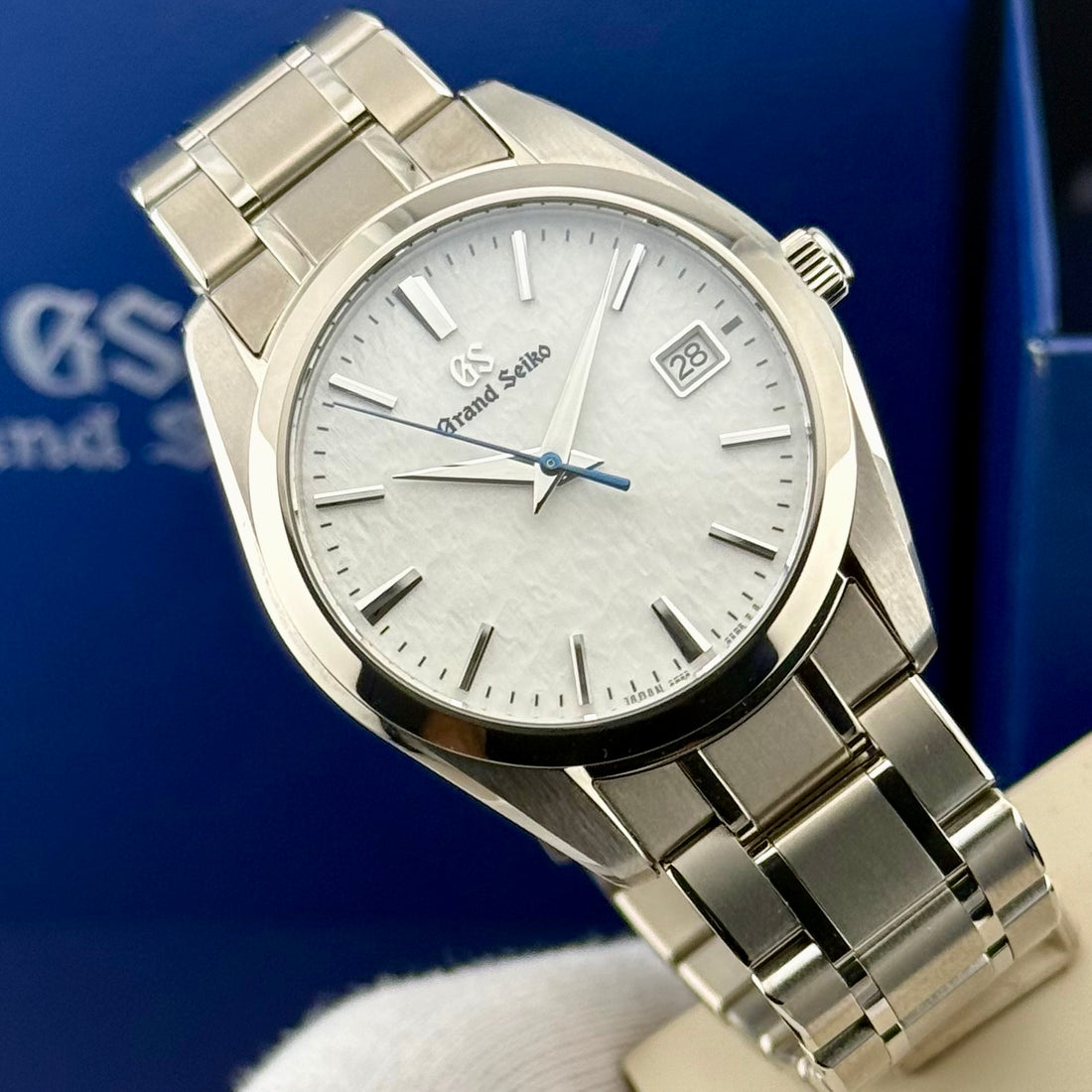 Grand Seiko Heritage Collection Ref. SBGX355 | Full-Set 08/2026 | NEU | Unworn | Titan | 37mm | Snowflake-Dial