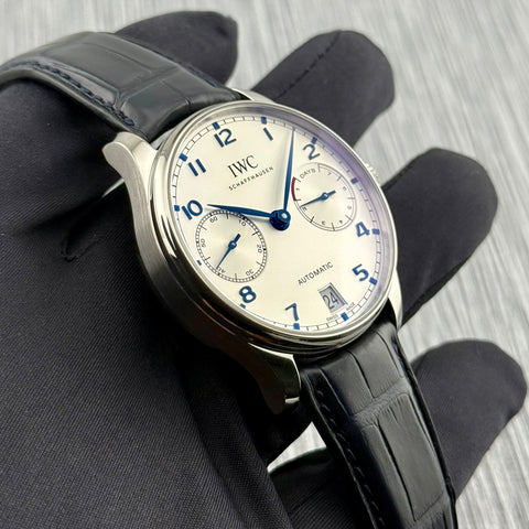 IWC Portugieser Automatic Ref. IW500705 | Full-Set 02/2025 | IWC Garantie bis 02/2033 | Unworn | 42.3mm | 7 Days | Silver Dial | VIP