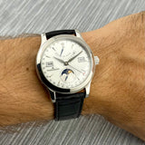 Jaeger-LeCoultre Master Calendar Ref. Q151842A | Full-Set 2007 | Serviced 07/2026 | Day-Date-Month | 40mm | Silver Dial | Top
