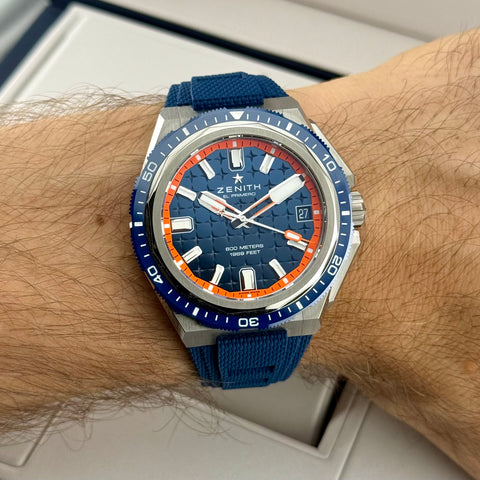 Zenith Defy Extreme Diver Ref. 95.9601.3620/51.I301 | Full-Set 04/2026 | NEU | Unworn | Titan | 42.5mm | Blue | Top