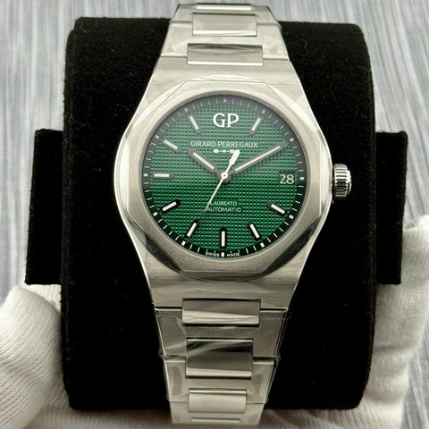 Girard Perregaux Laureato Ref. 81010-11-3153- 1CM | Full-Set 02/2025 | Unworn | 42mm | Automatic | Green Dial | Top | VIP