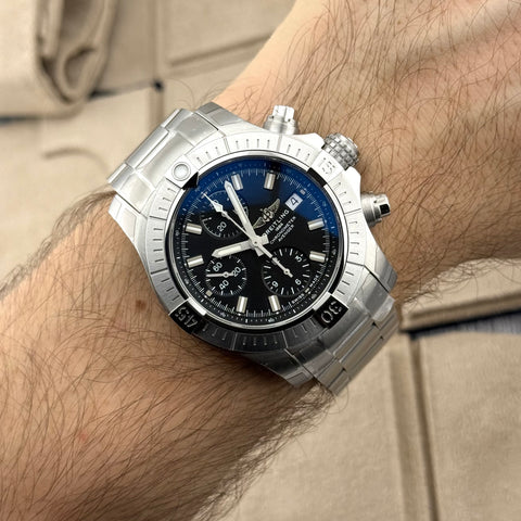 Breitling Avenger Chronograph 43 Ref. A13385101B1A1 | Full-Set 10/2025 | NEU | NEW | Unworn | Automatic | 43mm | Top