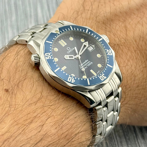 Omega Seamaster Professional Diver 300M Ref. 2561.80 | Serviced 09/2025 | Quartz | 36mm | Blue Wave Dial | Mid Size | Top | VIP