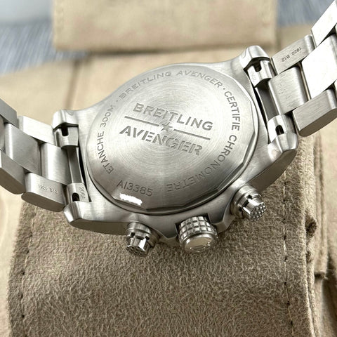 Breitling Avenger Chronograph 43 Ref. A13385101B1A1 | Full-Set 10/2025 | NEU | NEW | Unworn | Automatic | 43mm | Top