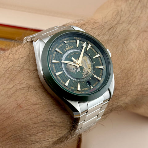 Omega Seamaster Aqua Terra Worldtimer Ref. 22030432210001 | Full-Set 03/2024 | Garantie 03/2029 | Like New | 43mm | Top