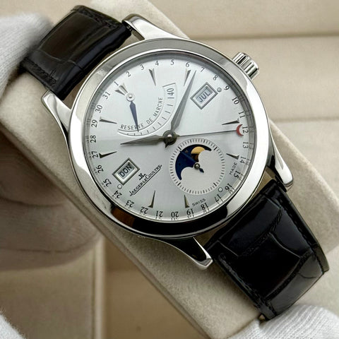 Jaeger-LeCoultre Master Calendar Ref. Q151842A | Full-Set 2007 | Serviced 07/2026 | Day-Date-Month | 40mm | Silver Dial | Top