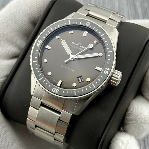 Blancpain Fifty Fathoms Bathyscaphe Ref. 5000-1110-71s | Full-Set 2023 | Automatic | 43mm | Grey Dial | Top | VIP
