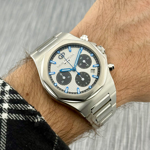 Girard-Perregaux Laureato Chronograph 42 Ref. 81020-11-131-11A | Full-Set 01/2023 | GP Garantie 01/2028 | Panda Dial | Like New | VIP