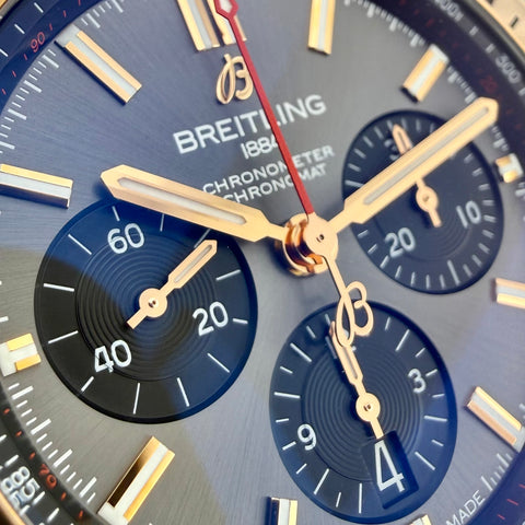 Breitling Chronomat B01 42 Ref. UB0134101B1U1 | Full-Set 01/2022 | Like New | Neuzustand | Roségold | Grey Dial | 42mm | Top