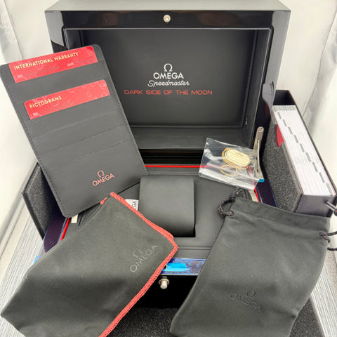Omega Speedmaster Dark Side of the Moon Ref. 31192445101003 | Full-Set 10/2023 | Unworn | Ungetragen | Keramik | 44.25mm | Top
