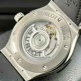 Hublot Classic Fusion Ref. 542NX1171LR | Full-Set 09/2021 | Titan | 42mm | Black Dial | Automatic | Top
