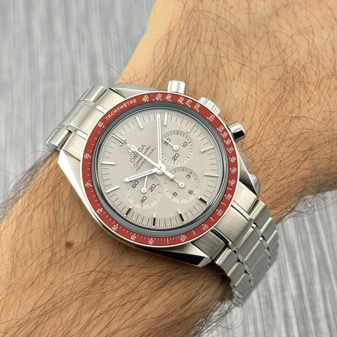 Omega Speedmaster Moonwatch Tokyo 2020 „Rising Sun“ Ref. 52230423006001 | Full-Set 10/2024 | Limited Edition 2020 | 42mm | Rare | Top