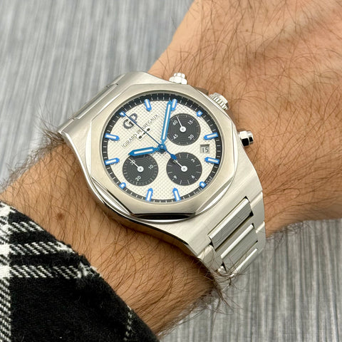 Girard-Perregaux Laureato Chronograph 42 Ref. 81020-11-131-11A | Full-Set 01/2023 | GP Garantie 01/2028 | Panda Dial | Like New | VIP