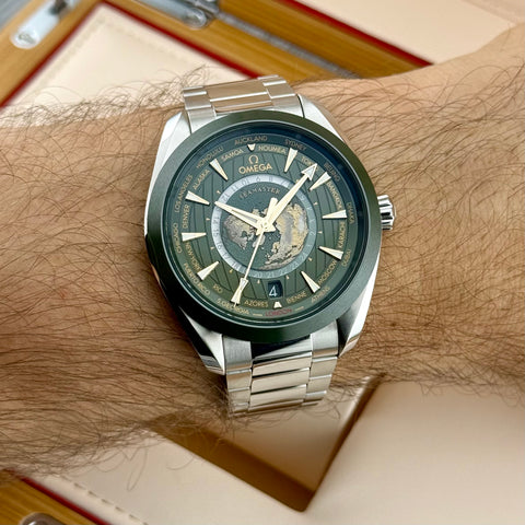 Omega Seamaster Aqua Terra Worldtimer Ref. 22030432210001 | Full-Set 03/2024 | Garantie 03/2029 | Like New | 43mm | Top
