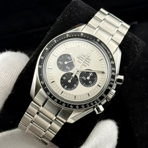 Omega Speedmaster Apollo 11 35th Anniversary Ref. 35693100 | Full-Set 2005 | Serviced 11/2025 | Limited Edition | Panda Dial | 42mm | Handaufzug | Top
