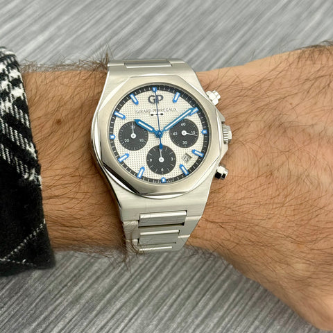 Girard-Perregaux Laureato Chronograph 42 Ref. 81020-11-131-11A | Full-Set 01/2023 | GP Garantie 01/2028 | Panda Dial | Like New | VIP