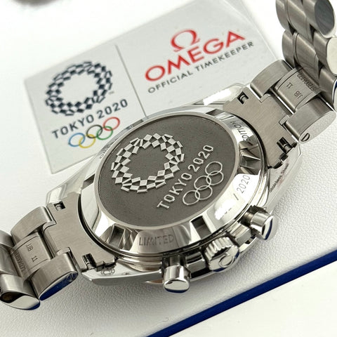 Omega Speedmaster Moonwatch Tokyo 2020 „Rising Sun“ Ref. 52230423006001 | Full-Set 10/2024 | Limited Edition 2020 | 42mm | Rare | Top