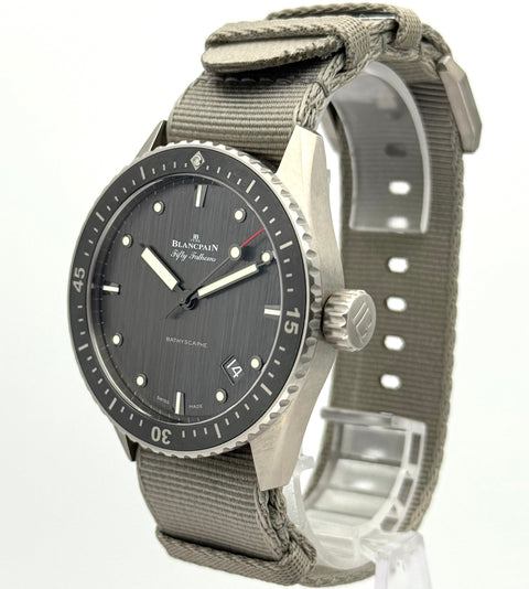 Blancpain Fifty Fathoms Bathyscaphe Ref. 5000-1210-NAGA | Full-Set 2022 | Unworn | 43mm | Titan | Titanium | Top | VIP