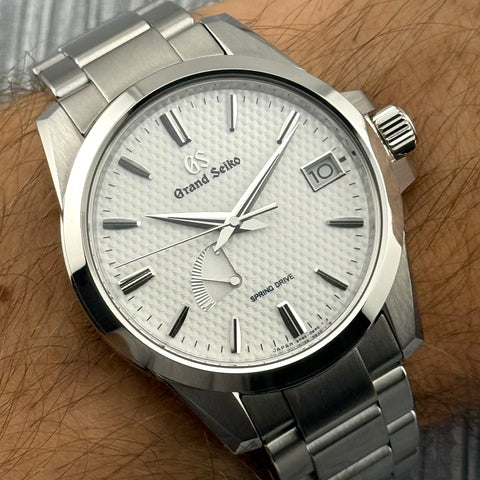 Grand Seiko Spring Drive Ref. SBGA225 | Full-Set 10/2023 | Grand Seiko Garantie 10/2028 | Neue Referenz | 39.4mm | White Dial | VIP