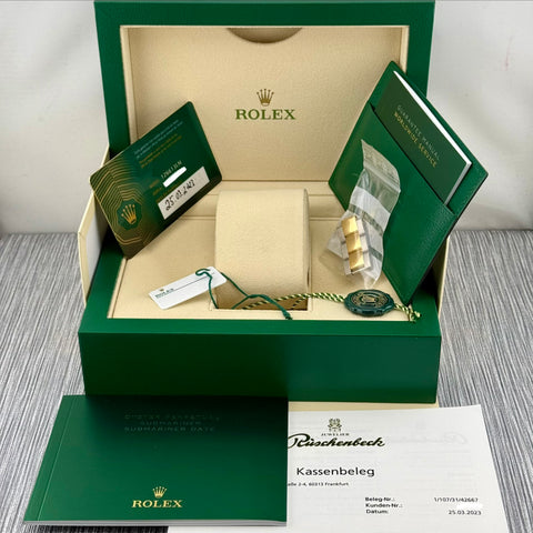 Rolex Submariner Bicolor Ref. 126613LN | Full-Set 03/2023 | LC100 | Erstkaufrechnung | 41mm | Top