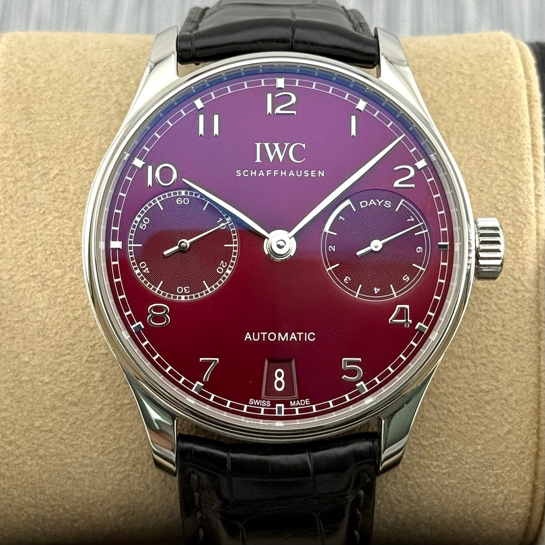 IWC Portugieser 7 Days Ref. IW500714 | Full-Set 06/2022 | Red Bordeaux Dial | Automatic | 42.3mm | Rare