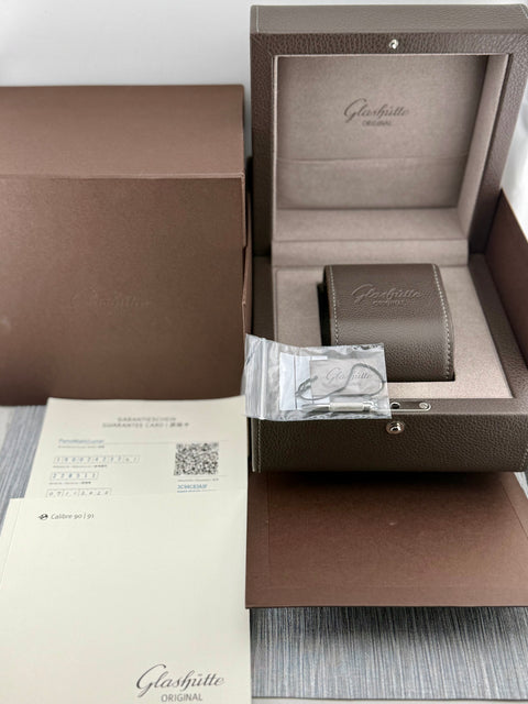 Glashütte Original PanoMaticLunar Ref. 1-90-02-42-32-61 | Full-Set 11/2025 | Unworn | Ungetragen | 40mm | Silver | Top