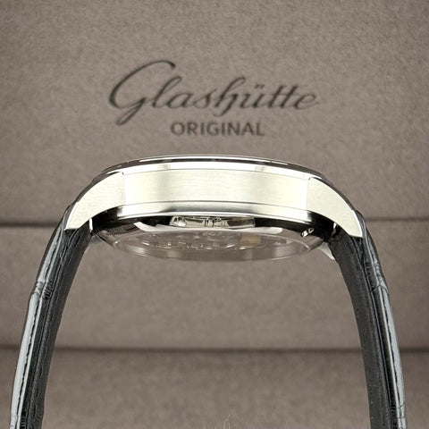 Glashütte Original PanoMaticLunar Ref. 1-90-02-42-32-61 | Full-Set 11/2025 | Unworn | Ungetragen | 40mm | Silver | Top