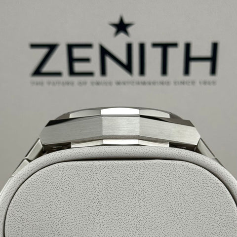 Zenith Defy Skyline Chrono Ref. 03.9500.3600/21.I001 | Full-Set 11/2024 | Unworn | Ungetragen | Black Dial | 42mm