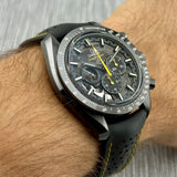 Omega Speedmaster Dark Side of the Moon Apollo 8 Chronograph Ref. 310.92.44.50.01.001 | Full-Set 09/2026 | NEU | Unworn | Keramik | 44.25mm