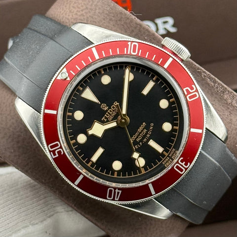 Tudor Black Bay Heritage Ref. 79220R | Full-Set 08/2013 | Serviced 11/2025 | Smiley Dial | ETA Werk | 41mm | Rare | Top