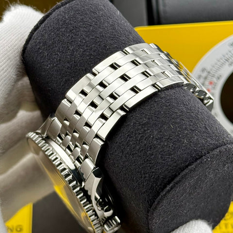 Breitling Navitimer 01 Ref. AB012012/BB01 | Full-Set 07/2014 | Serviced 01/2026 | 43mm | Chronograph | Black Dial | Top