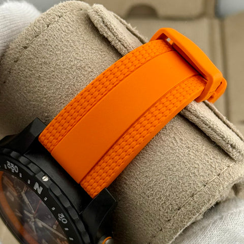 Breitling Endurance Pro Ref. X82310A51B1S2 | Full-Set 01/2026 | NEU | Quartz | Orange | Top